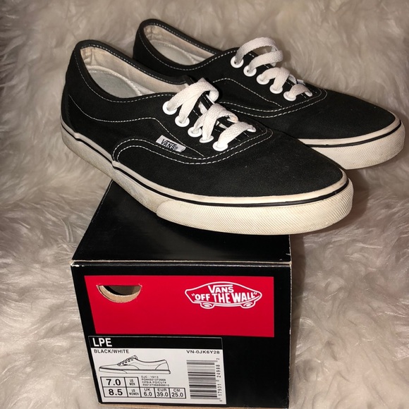 black and white vans size 7